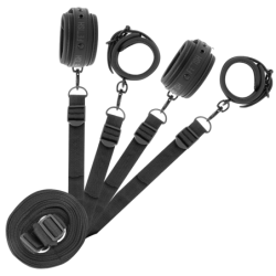 FETICHE SUMISO - CONJUNTO DE ESPOSAS Y CORBATAS CON FORRO DE NOPRENE
