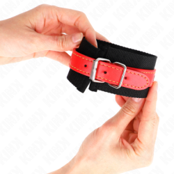 KINK - SUJECIONES DE MUÑECA DE NYLON NEGRO CON IMITACIÓN DE PIEL ROJA AJUSTABLE 19-24 CM X 5.5 CM