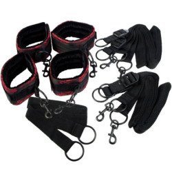 CALEXOTICS - SCANDAL SET DE ATADURAS CAMA